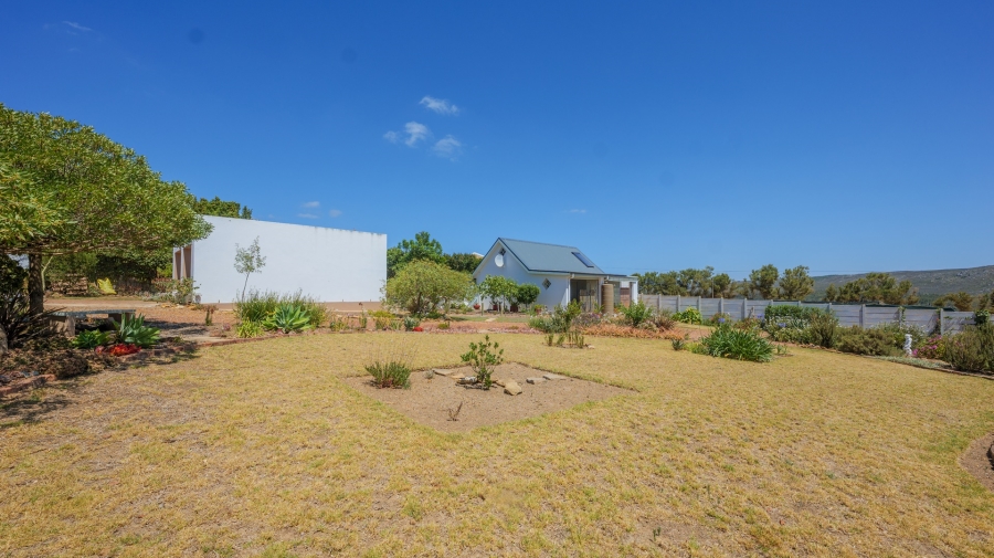 2 Bedroom Property for Sale in Napier Western Cape